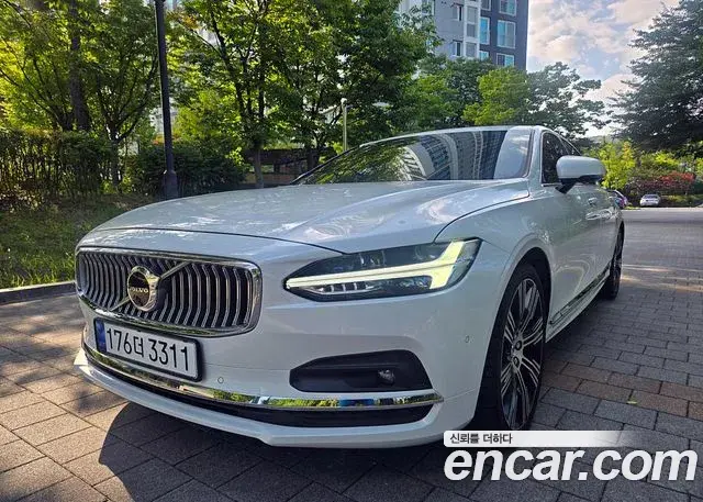 Volvo S90 2022 — Фото 1/20