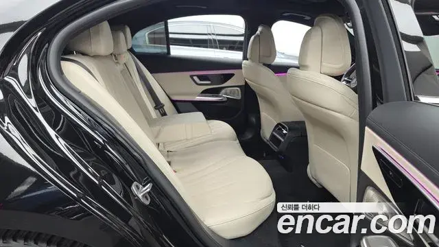 Mercedes-Benz E-Class 2025 — Şəkil 12/20