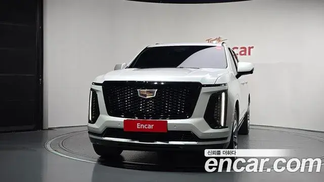 Cadillac Escalade 2025 — Фото 3/20