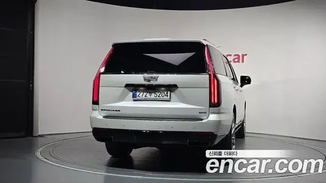 Cadillac Escalade 2025 — Фото 4/20