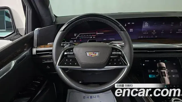 Cadillac Escalade 2025 — Фото 13/20