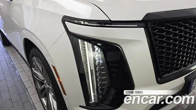 Cadillac Escalade 2025 — Photo 14/33