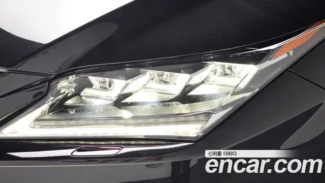 Lexus RX450h 2018 — ფოტო 1/37