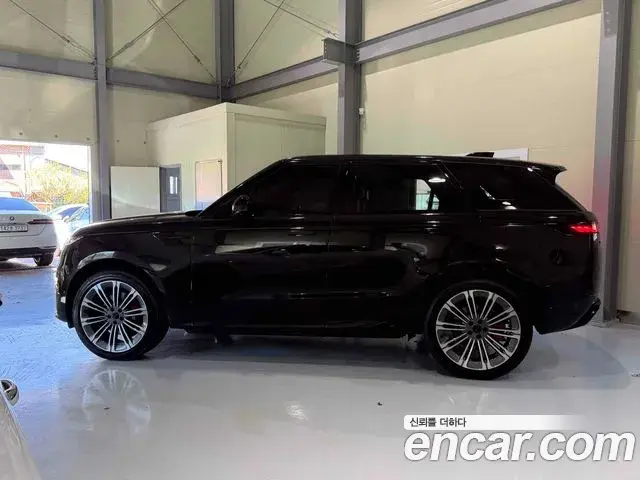 Land Rover Range Rover Sport 2026 — Фото 5/14