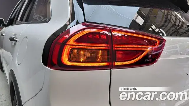 Kia Niro 2021 — Photo 5/30