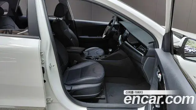 Kia Niro 2021 — Photo 6/30