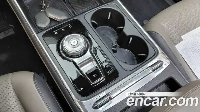 Kia Carnival 2024 — Photo 18/30