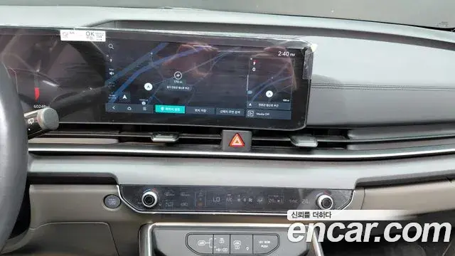 Kia Carnival 2024 — Photo 3/30