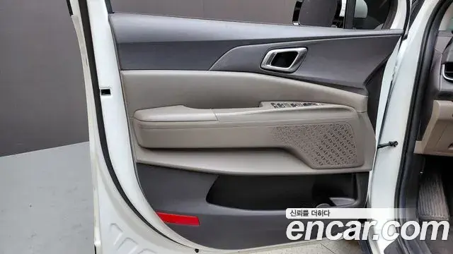 Kia Carnival 2024 — Photo 2/30