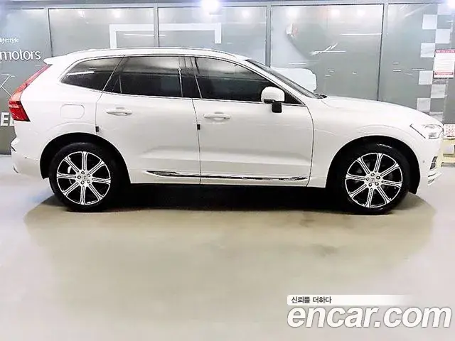 Volvo XC60 2019 — Фото 2/20