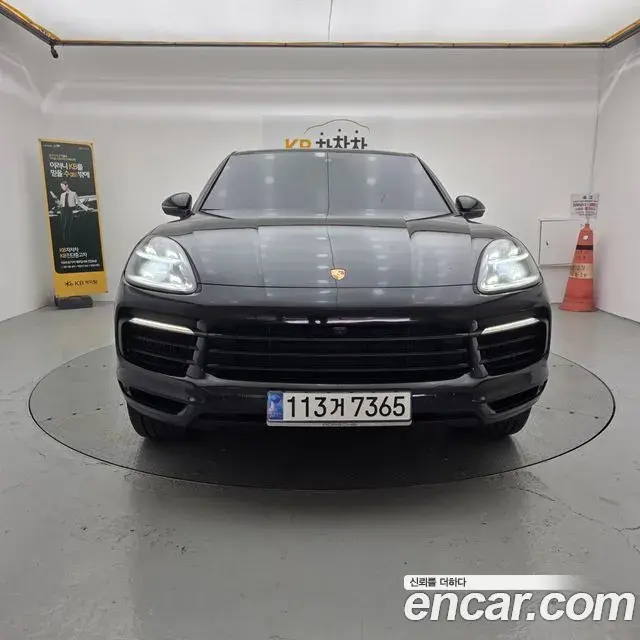 Porsche Cayenne 2020 — Фото 18/18