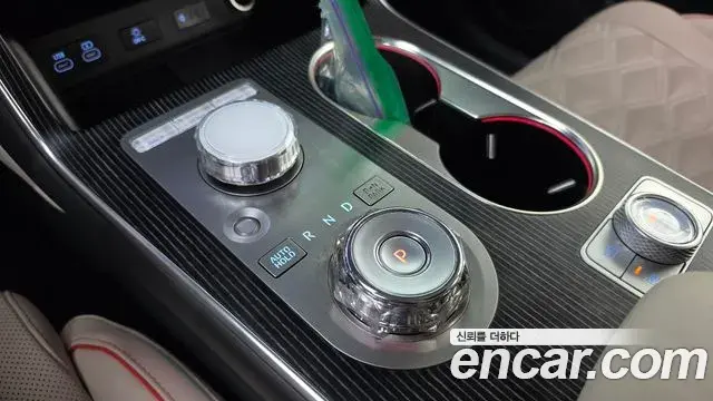 Genesis GV80 Coupe 2024 — Фото 9/20