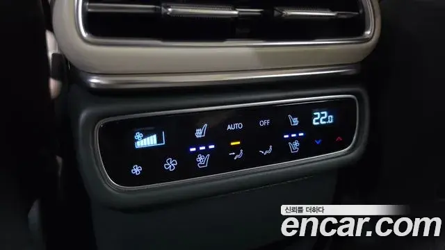 Genesis GV80 Coupe 2024 — Фото 19/20