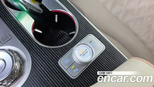 Genesis GV80 Coupe 2024 — Photo 26/37