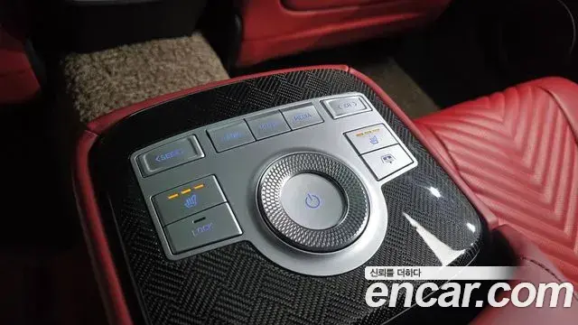 Genesis Electrified G80 2022 — Photo 19/20