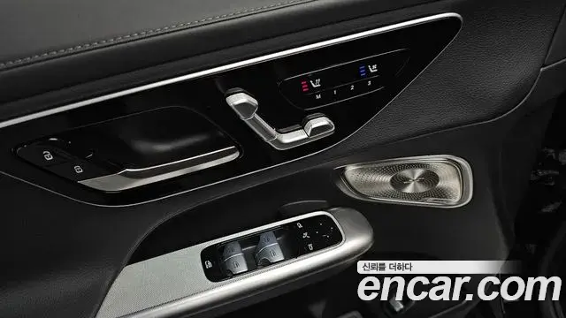 Mercedes-Benz GLC-Class 2024 — Фото 18/20
