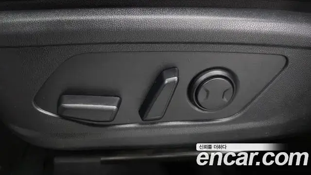 Kia Sorento 2021 — Фото 18/20