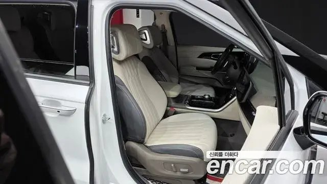 Kia Carnival 2023 — Фото 11/20