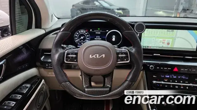 Kia Carnival 2023 — Фото 13/20