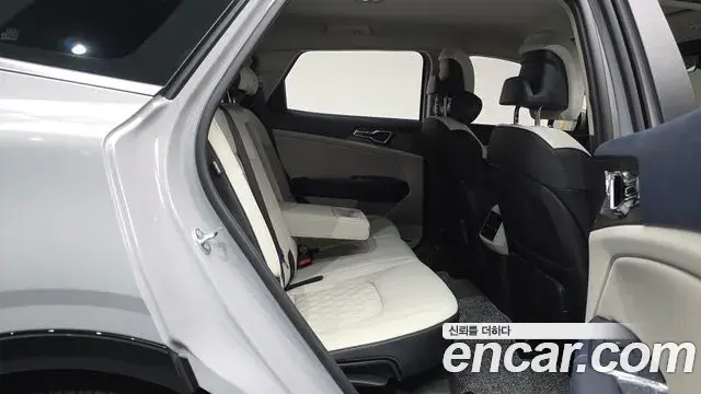 Kia Sportage 2025 — Фото 11/20
