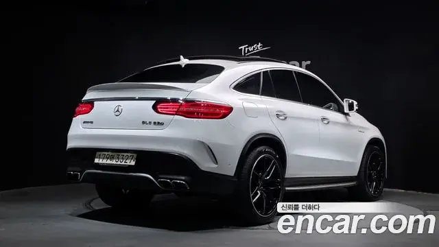 Mercedes-Benz GLE-Class 2019 — Фото 2/20