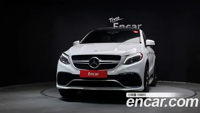 Mercedes-Benz GLE-Class 2019 — Фото 3/20