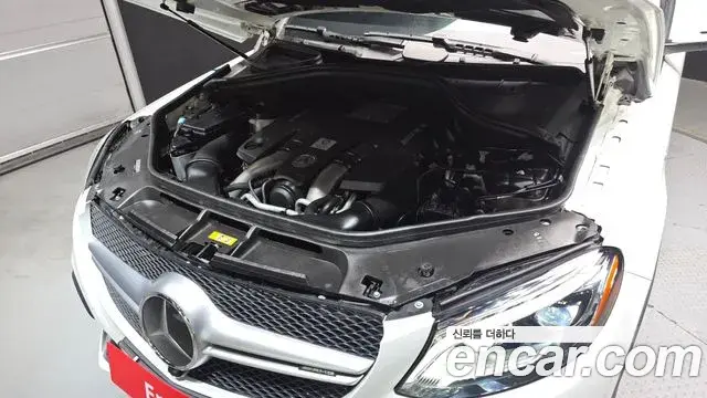 Mercedes-Benz GLE-Class 2019 — Фото 6/20