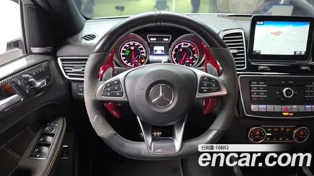 Mercedes-Benz GLE-Class 2019 — Фото 13/20