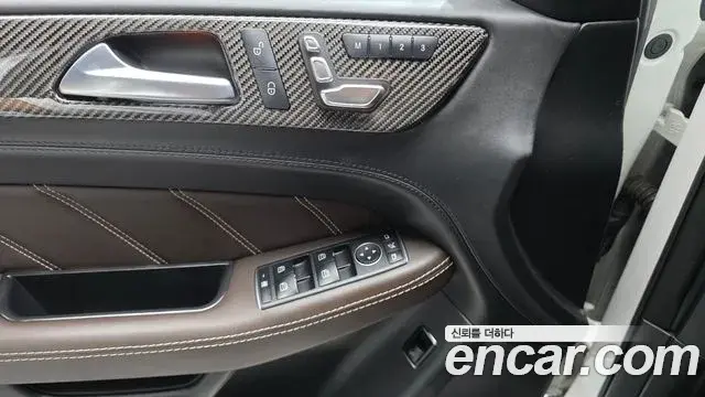 Mercedes-Benz GLE-Class 2019 — Фото 20/20
