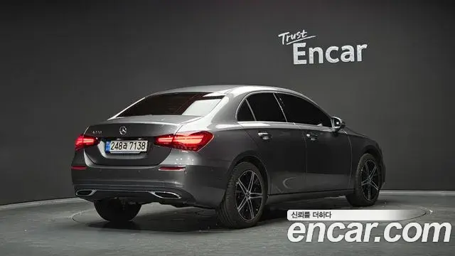 Mercedes-Benz A-Class 2025 — Фото 2/20
