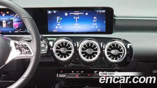 Mercedes-Benz A-Class 2025 — Фото 14/20