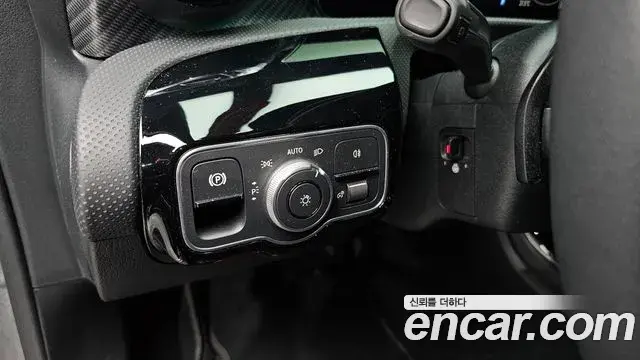 Mercedes-Benz A-Class 2025 — Фото 17/20