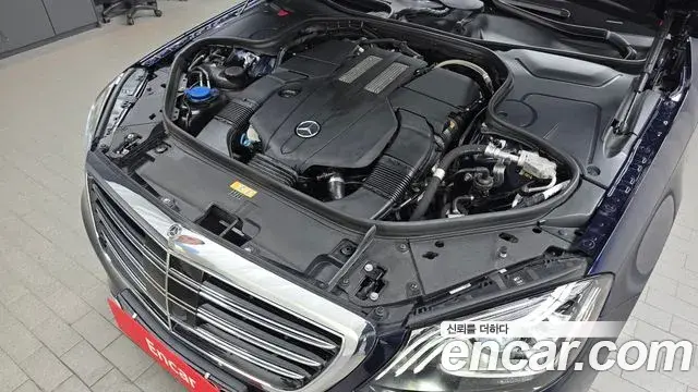 Mercedes-Benz S-Class 2018 — Фото 6/20
