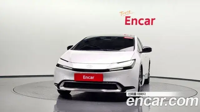 Toyota Prius 2024 — Şəkil 15/30