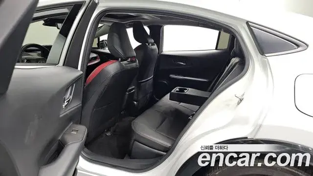 Toyota Prius 2024 — Şəkil 7/30