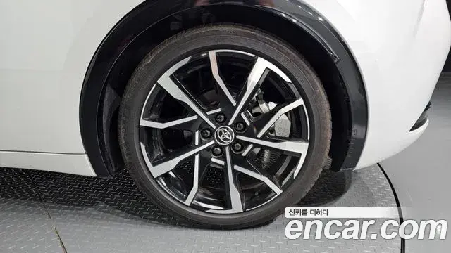 Toyota Prius 2024 — Şəkil 3/30