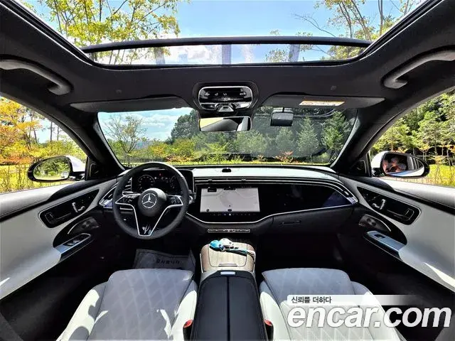 Mercedes-Benz E-Class 2026 — Photo 8/20