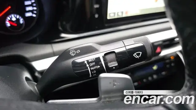 Kia K5 2021 — Şəkil 1/30