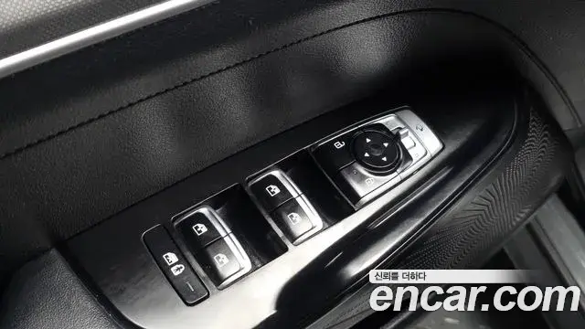 Kia K5 2021 — Şəkil 17/30