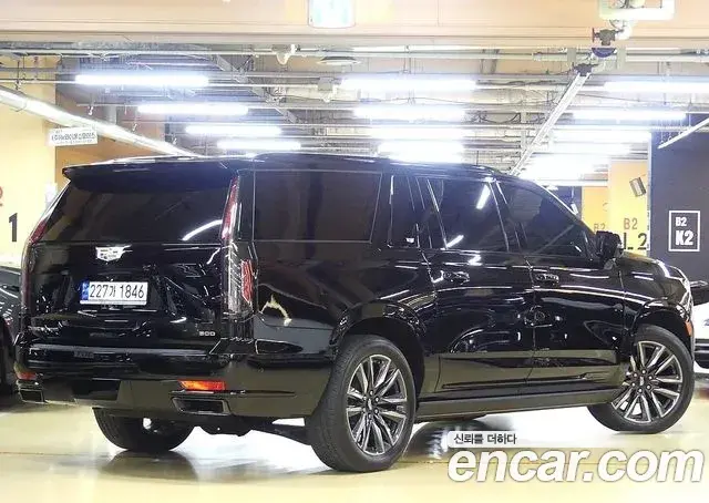 Cadillac Escalade 2023 — Photo 11/20