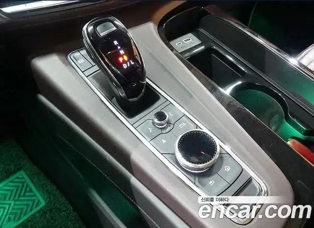 Cadillac Escalade 2023 — Photo 6/20