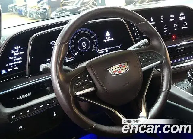 Cadillac Escalade 2023 — Photo 9/20