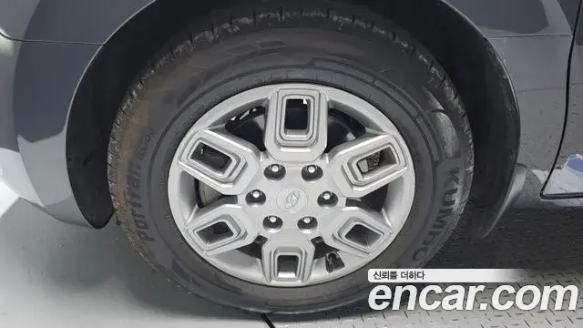 Hyundai Staria 2021 — Photo 5/20