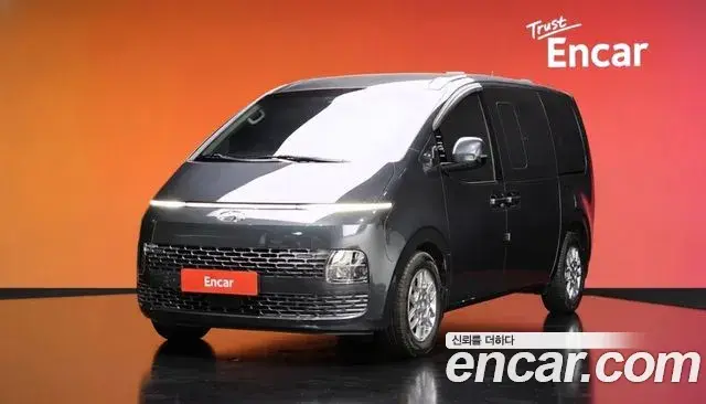 Hyundai Staria 2021 — Photo 1/20