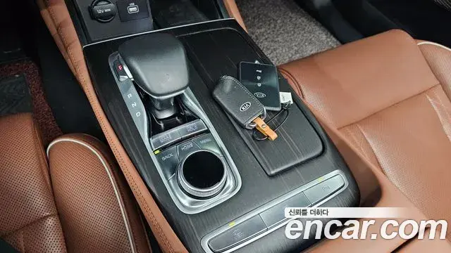 Kia The K9 2018 — Photo 9/20