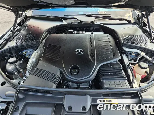 Mercedes-Benz S-Class 2023 — Фото 6/20