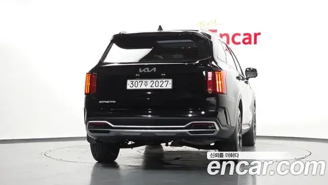 Kia Sorento 2023 — Photo 4/20