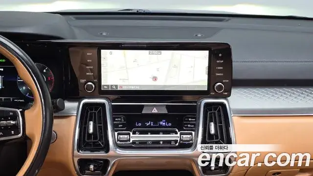 Kia Sorento 2023 — Photo 14/20