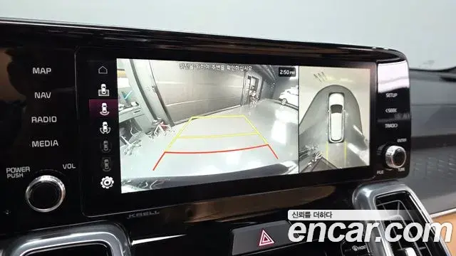 Kia Sorento 2023 — Photo 15/20