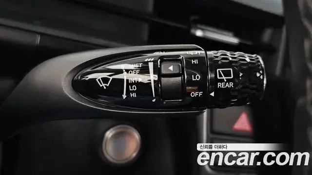 Hyundai Staria 2022 — Фото 19/20